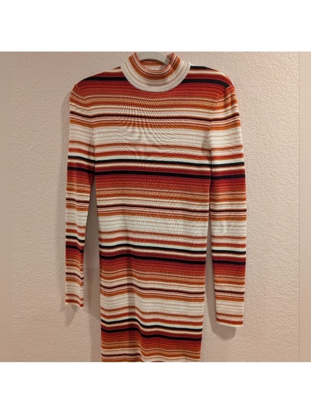 Forever 21 Knit Dress Rust Cream Mock Neck Medium NWT - Picture 2 of 7